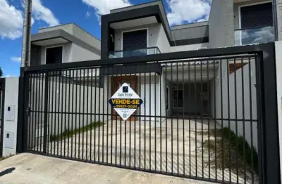 Sobrado triplex com 3 quartos 1 suíte no jardim carvalho