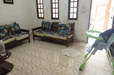 Sobrado à venda, 90 m², 2 quartos, 2 banheiros, 1 suíte