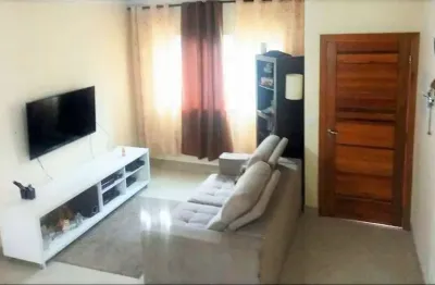 Sobrado à venda, 120 m², 3 quartos, 2 banheiros, 1 suíte