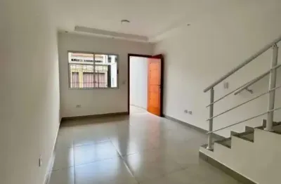 Sobrado à venda, 120 m², 2 quartos, 3 banheiros, 2 suítes