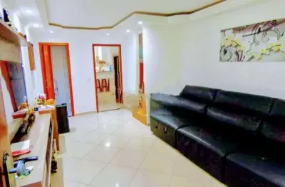 Sobrado à venda, 120 m², 3 quartos, 2 banheiros, 1 suíte