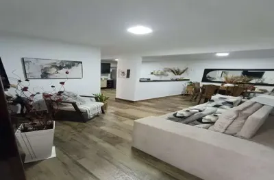 Casa à venda, 100 m², 2 quartos, 2 banheiros, 1 suíte