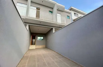 Sobrado à venda, 110 m², 3 quartos, 2 banheiros, 1 suíte