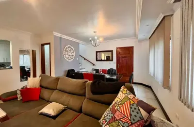 Sobrado à venda, 151 m², 3 quartos, 4 banheiros, 1 suíte