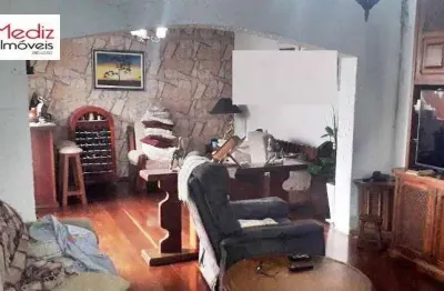 Casa à venda, 312 m², 3 quartos, 2 banheiros, 1 suíte