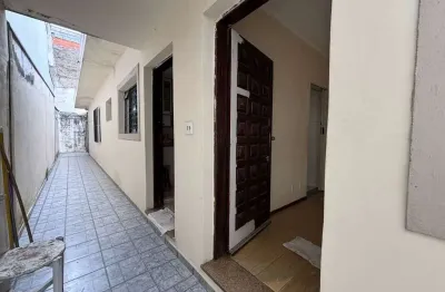 Casa à venda, 130 m², 3 quartos, 2 banheiros, 1 suíte