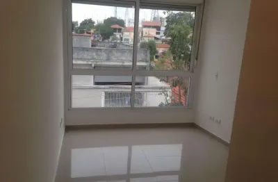 Sobrado à venda, 130 m², 3 quartos, 3 banheiros, 1 suíte