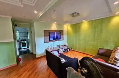 Sobrado à venda, 237 m², 3 quartos, 3 banheiros, 2 suítes
