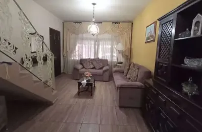 Casa com 2 quartos à venda na Rua Rouxinol, Ayrosa, Osasco