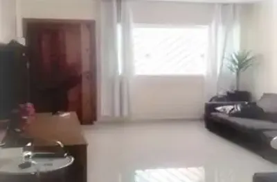Sobrado à venda, 148 m², 3 quartos, 3 banheiros, 2 suítes