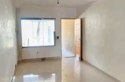 Sobrado à venda, 150 m², 3 quartos, 3 banheiros, 1 suíte