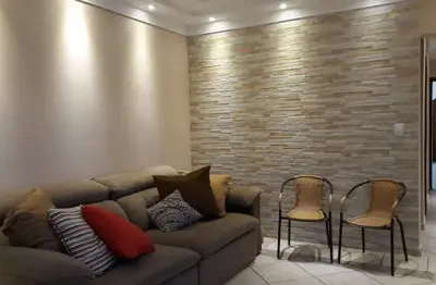 Sobrado à venda, 131 m², 3 quartos, 2 banheiros, 1 suíte
