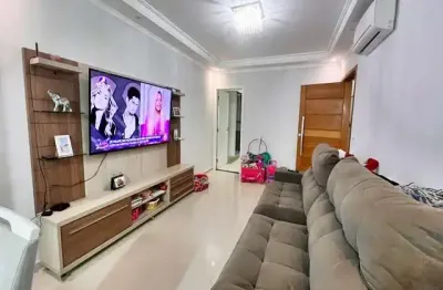 Casa à venda, 150 m², 3 quartos, 3 banheiros, 1 suíte