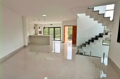 Sobrado à venda em cajamar no bairro dos portais (polvilho) na rua das sálvias