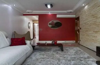 Sobrado à venda, 218 m², 3 quartos, 4 banheiros, 2 suítes