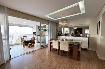 Apartamento à venda, 131 m², 3 quartos, 4 banheiros, 1 suíte