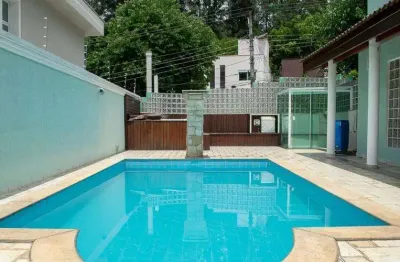 Casa à venda, 500 m², 4 quartos, 4 banheiros, 4 suítes