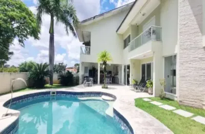 Casa à venda, 448 m², 4 quartos, 5 banheiros, 4 suítes