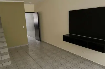 Oportunidade lindo sobrado à venda no bairro parque panamericano na rua ocasos