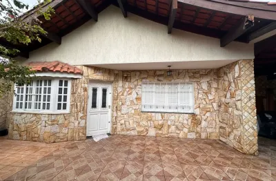 Casa Térrea à venda no Bairro do Parque São Domingos na Rua José Amaro Peçanha, com 2 dormitórios,