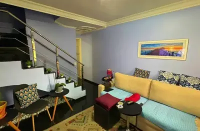 Sobrado à venda no Bairro do Jardim Santa Monica na Avenida Santa Mônica 326