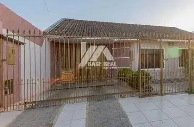 Casa com 3 quartos à venda na Rua Otacília Hasselmann de Oliveira, Jardim Carvalho, Ponta Grossa