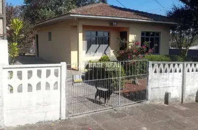 Casa com 3 quartos à venda na Rua Leopoldo Froes, Uvaranas, Ponta Grossa