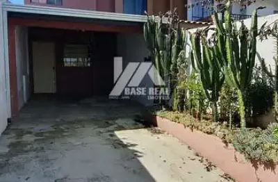 Casa com 2 quartos para alugar na Rua Melro, Colônia Dona LuÍza, Ponta Grossa