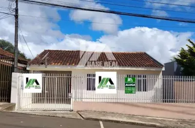 Casa com 3 quartos para alugar na Rua Guaíra, Boqueirão, Guarapuava