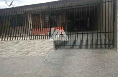 Casa com 3 quartos para alugar na Rua Delfim Moreira, Boqueirão, Guarapuava