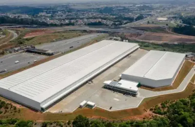 Barracão / Galpão / Depósito para alugar na Estrada Adília Barbosa Neves, 3925, Portão, Arujá