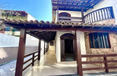 Casa com 4 quartos à venda na alameda san rafael, 13, enseada azul, guarapari por r$ 990.000