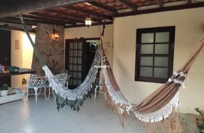 Casa em condomínio fechado com 3 quartos à venda na rua getúlio coutinho, 51, enseada azul, guarapari por r$ 800.000