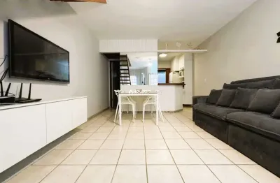 Casa em condomínio fechado com 2 quartos à venda na alameda frísia, 110, enseada azul, guarapari por r$ 695.000