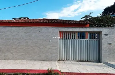 Casa com 4 quartos à venda na rua itaguaçú, 103, ipiranga, guarapari por r$ 800.000