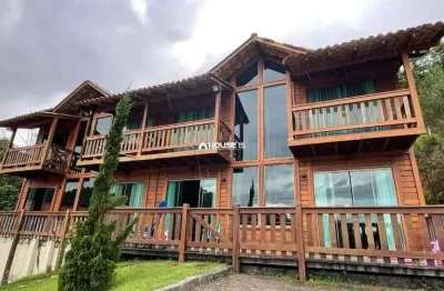 Casa em condomínio fechado com 8 quartos à venda na avenida artur arpini, 2344, buenos aires, guarapari por r$ 2.400.000