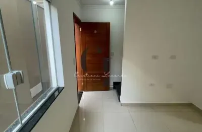 Sobrado em condomínio fechado à venda com 2 suítes e 1 vaga no chora menino