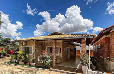 Casa para venda em caldas novas, mansões águas quentes, 2 dormitórios, 1 suíte, 2 banheiros, 2 vagas