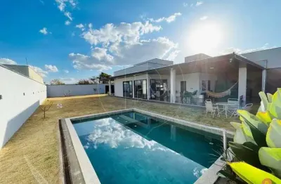 Casa para venda em caldas novas, morada nobre, 2 dormitórios, 1 suíte, 2 banheiros, 2 vagas