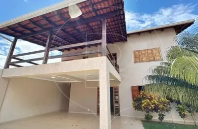 Casa para Venda em Caldas Novas, Bandeirante, 3 dormitórios, 3 suítes, 5 banheiros, 4 vagas