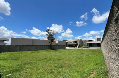 Terreno em condomínio fechado à venda na Avenida Contorno dos Ipês, Residencial Goiânia Golfe Clube, Goiânia