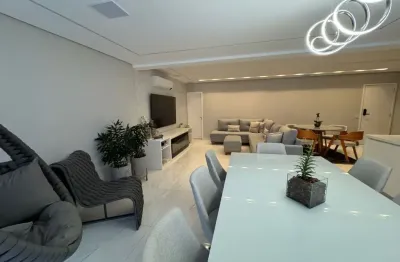 Lindo apartamento 100mtrs com 2 suítes , 2 vagas e depósito privativo