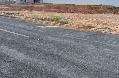 Ótimo terreno de 413m2 localizado no jardim dos ipês