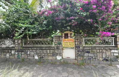 Casa com 2 quartos para alugar na Rua Major Ribeiro Pinheiro, 386, Praça Seca, Rio de Janeiro