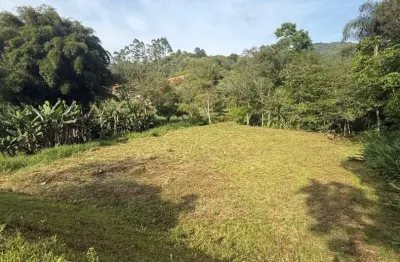 Terreno de sítio em nova trento bairro indaiá próximo a brusque