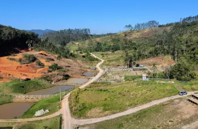 Com apenas 30 mil de entrada este terreno de sítio em canelinha bairro moura