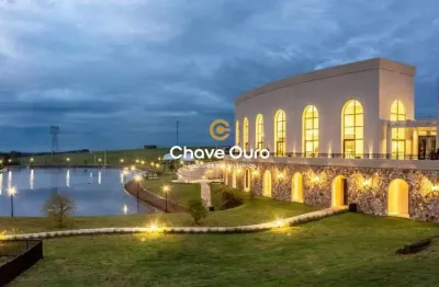 Terreno em condomínio fechado à venda no Centro, Santa Tereza do Oeste  por R$ 500.000