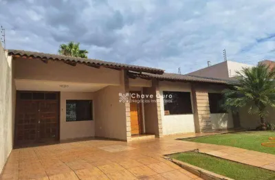 Casa espaçosa e aconchegante com quintal e área de lazer!