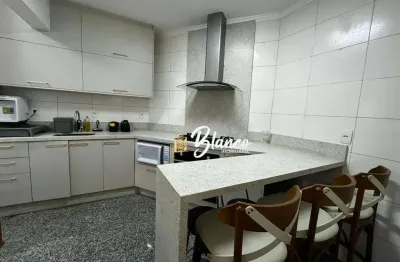 Apartamento com 3 quartos para alugar na Rua 3500, Barra Sul, Balneário Camboriú