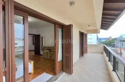 Casa com 5 quartos à venda na rua afonso pena, 642, estreito, florianópolis por r$ 1.750.000